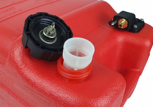 Bak toplivnyj 24l s konnetorami Yamaha i shlangom3 Bak toplivnyj 24l s konnetorami Yamaha i shlangom3