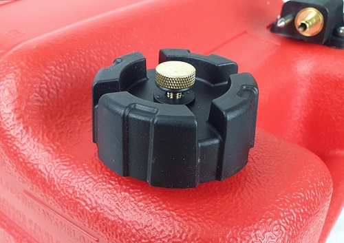 Bak toplivnyj 24l s konnetorami Yamaha i shlangom2 Bak toplivnyj 24l s konnetorami Yamaha i shlangom2