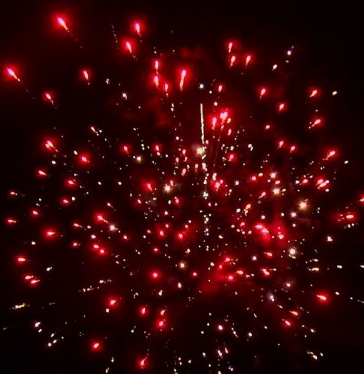 Batareya salyutov Tancuyut vse! 4 Batareya salyutov Tancuyut vse! 4