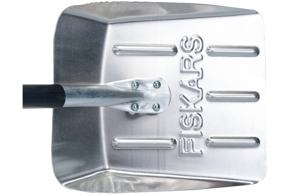 Lopata Fiskars avtomobil'naya oblegchennaya3 Lopata Fiskars avtomobil'naya oblegchennaya3