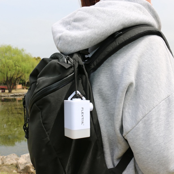 nasos-portativnyj-flextail-max-pump-2-plus-white 5 nasos-portativnyj-flextail-max-pump-2-plus-white 5