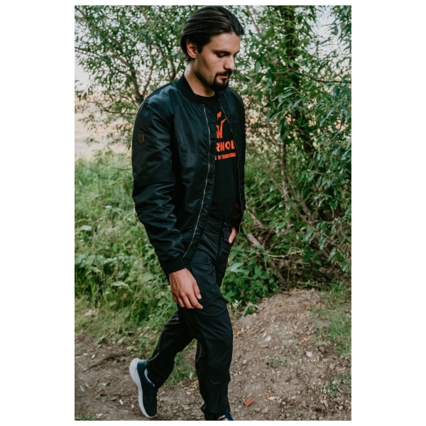 Kurtka WerWolf Bomber demisezonnaya plashchevaya chernyj 2 Kurtka WerWolf Bomber demisezonnaya plashchevaya chernyj 2