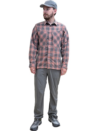 Мужской образ для летнего пешего туризма Мужской образ для летнего пешего туризма