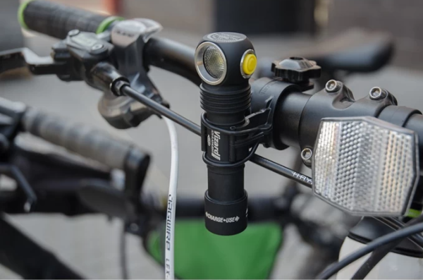 Velokreplenie Armytek ABM-012 Velokreplenie Armytek ABM-012